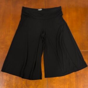 Apt. 9 Women's Black Bermuda Shorts